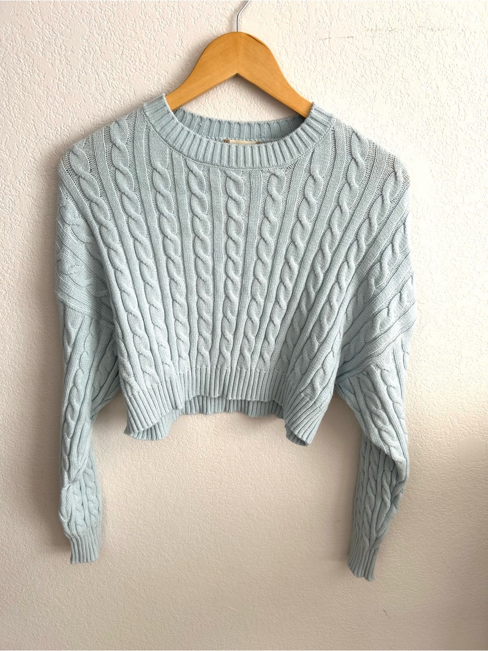 Altar’d State Womens XS Blue Cable Knit Cropped Sweater Long Sleeve